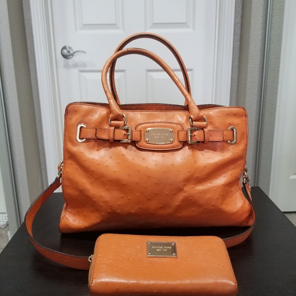 Michael Kors Handbags - Michael Kors bag with wallet